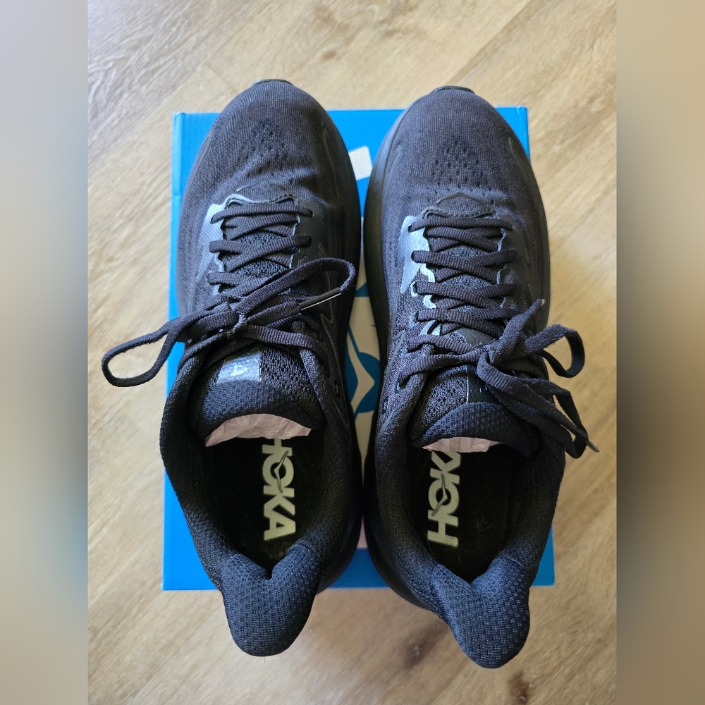 Hoka One One  M Clifton 10